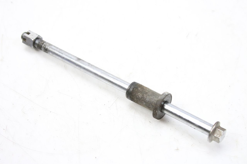photo de EJE DE LA RUEDA DELANTERA KEEWAY OUTLOOK 125 (2007 - 2013)