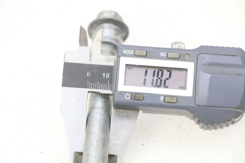 photo de EJE RUEDA DELANTERO POCKET BIKE KXD 50