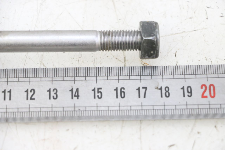 photo de EJE DE LA RUEDA DELANTERA YAMAHA PW 50 (1984 - 2020)