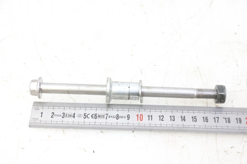 photo de EJE DE LA RUEDA DELANTERA YAMAHA PW 50 (1984 - 2020)