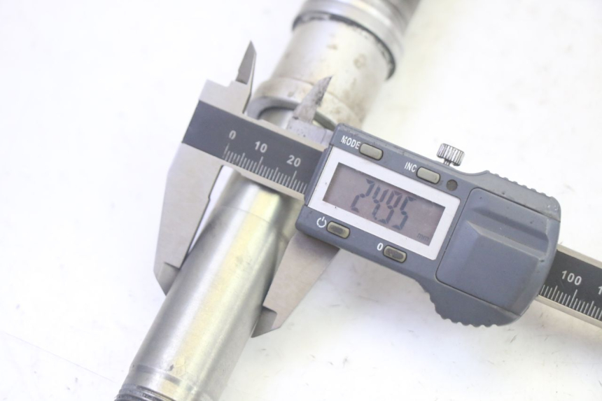 photo de EJE RUEDA DELANTERO BMW R RT ABS 1200 (2010 - 2014) - Vista general del producto