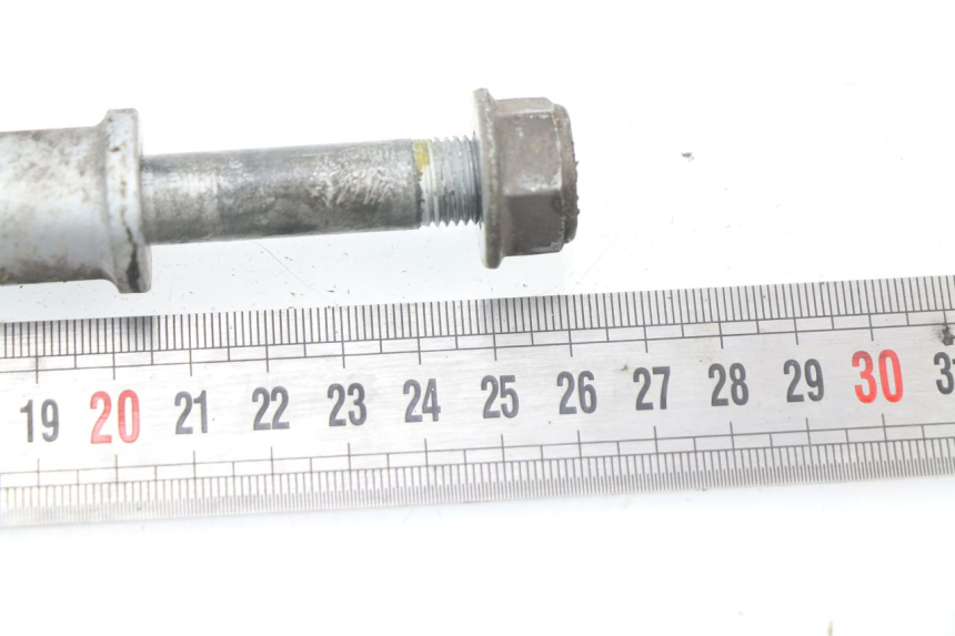 photo de EJE RUEDA DELANTERO HONDA SES DYLAN 125 (2002 - 2006)
