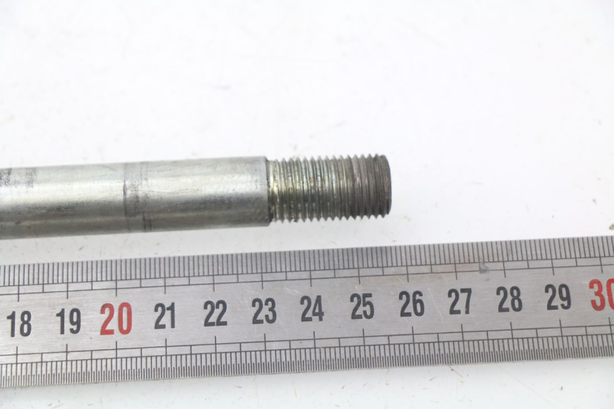 photo de EJE DE LA RUEDA DELANTERA PEUGEOT SPEEDFIGHT 3 AIR 50 (2009 - 2015)