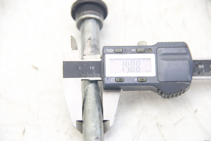 photo de EJE DE LA RUEDA DELANTERA YAMAHA SR 125 (1982 - 2003)