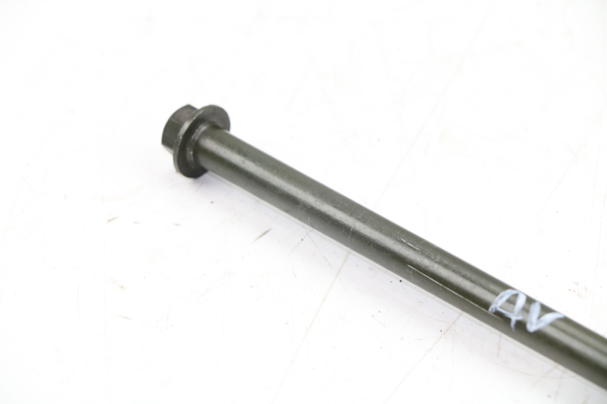 photo de EJE DE LA RUEDA DELANTERA SYM FIDDLE 2 125 (2010 - 2013)