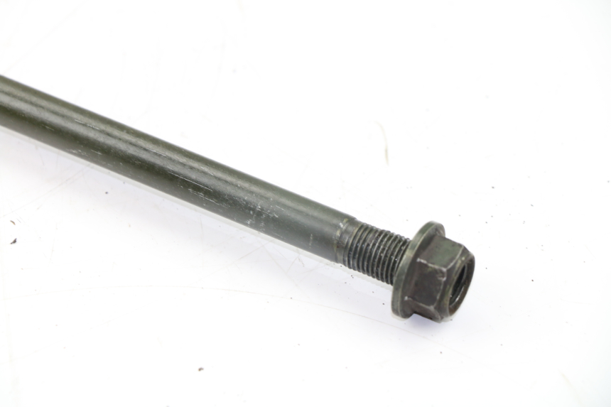 photo de EJE DE LA RUEDA DELANTERA SYM FIDDLE 2 125 (2010 - 2013)