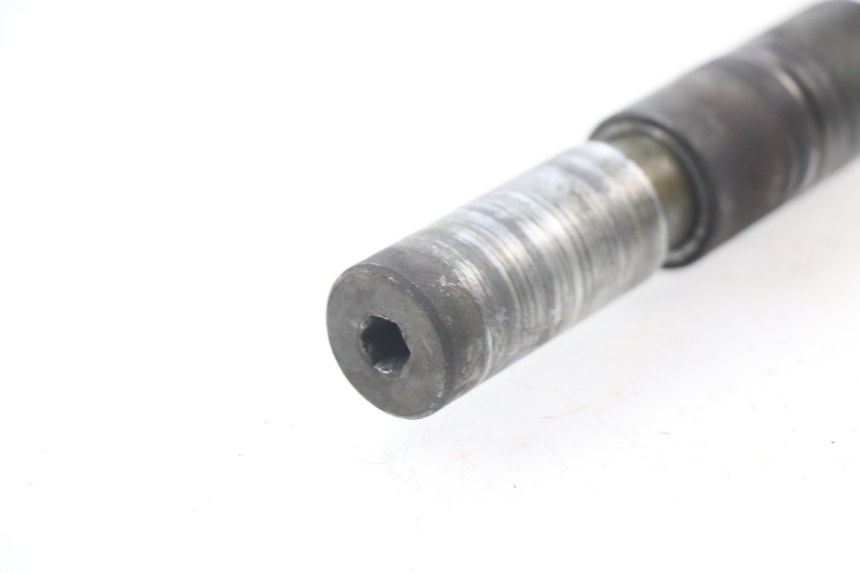 photo de EJE RUEDA DELANTERO KYMCO X-CITING XCITING 400 (2014 - 2018)