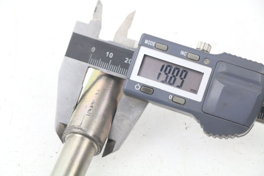 photo de EJE RUEDA DELANTERO YAMAHA XMAX X-MAX ABS 125 (2014 - 2016) - Detalle de la pieza