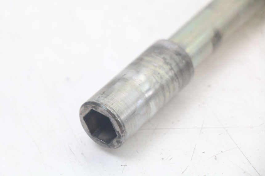 photo de EJE DE LA RUEDA DELANTERA YAMAHA XT X 660 (2004 - 2016)