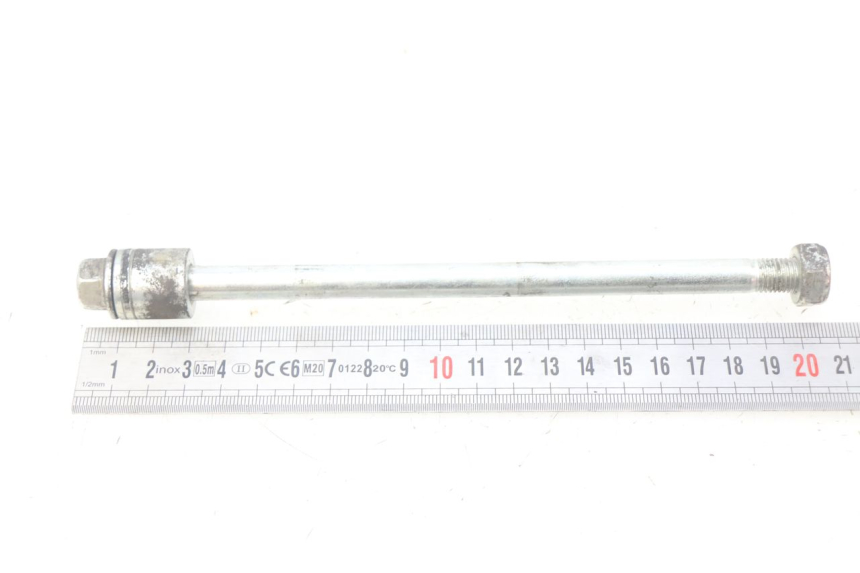 photo de EJE DE LA RUEDA DELANTERA YAMAHA D'ELIGHT DELIGHT 115 (2013 - 2017)