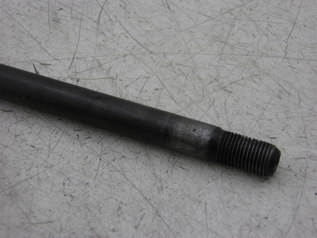 photo de EJE RUEDA DELANTERO YAMAHA XP T-MAX TMAX ABS 500 (2000 - 2003)