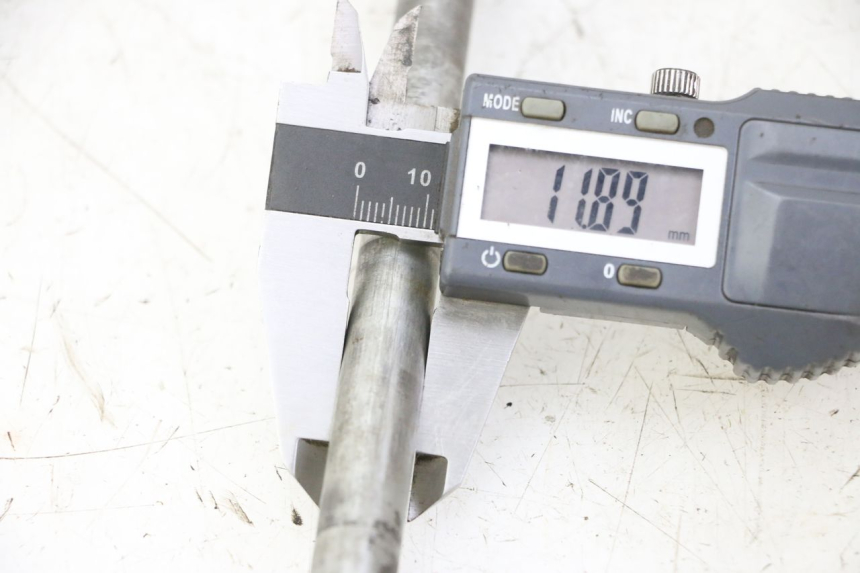 photo de EJE DE RUEDA DELANTERA YAMAHA YZ 85 (2002 - 2018)