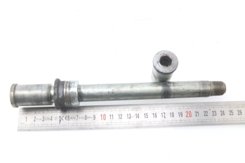 photo de EJE RUEDA DELANTERO KAWASAKI ZZR 600 (1995 - 2004)