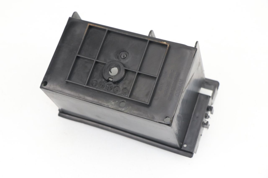 photo de CAJA BATERIA KYMCO GRAND DINK 125 (2002 - 2007)