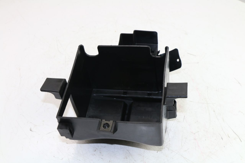 photo de CAJA BATERIA HONDA CBR F 600 (1991 - 1994)
