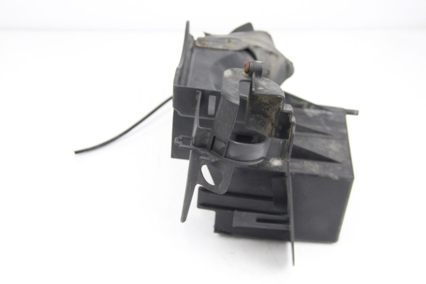 photo de CAJA BATERIA HONDA CBR F SC21 1000 (1986 - 1992)