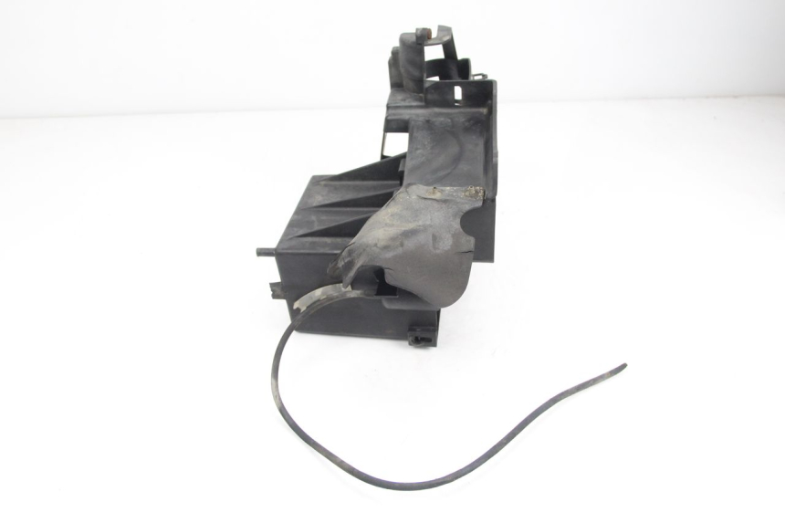 photo de CAJA BATERIA HONDA CBR F SC21 1000 (1986 - 1992)