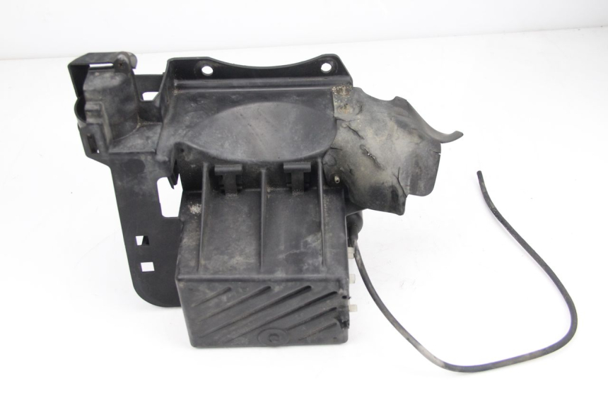 photo de CAJA BATERIA HONDA CBR F SC21 1000 (1986 - 1992)