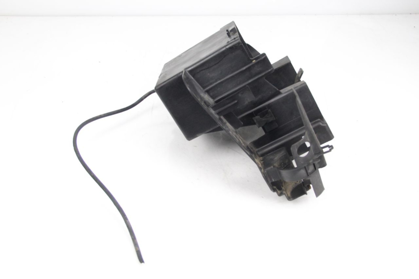 photo de CAJA BATERIA HONDA CBR F SC21 1000 (1986 - 1992)