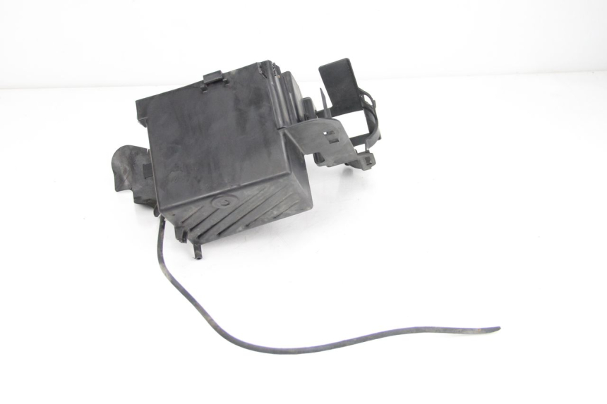 photo de CAJA BATERIA HONDA CBR F SC21 1000 (1986 - 1992)