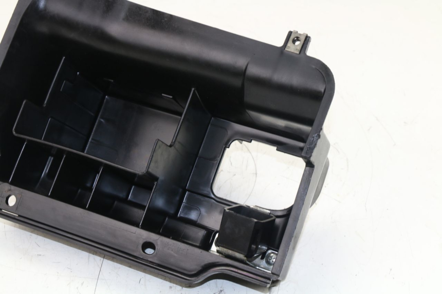 photo de CAJA BATERIA HONDA FES S-WING SWING 125 (2007 - 2015)