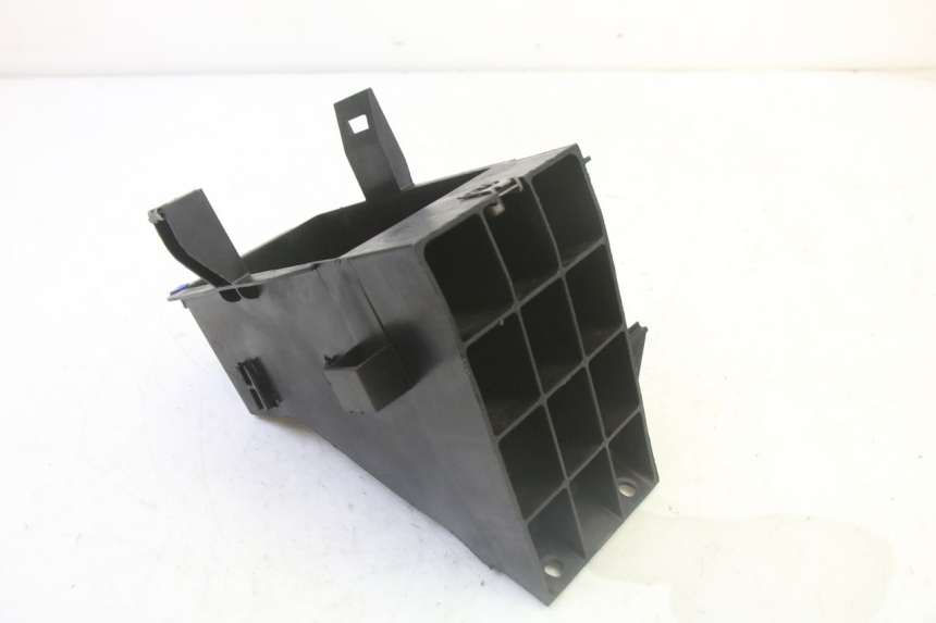 photo de CAJA BATERIA PEUGEOT SATELIS 125 (2013 - 2018)
