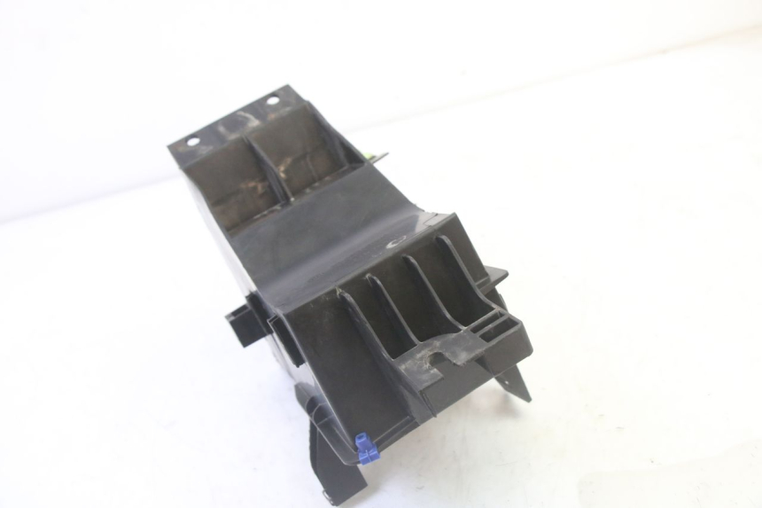 photo de CAJA BATERIA PEUGEOT SATELIS 125 (2013 - 2018)