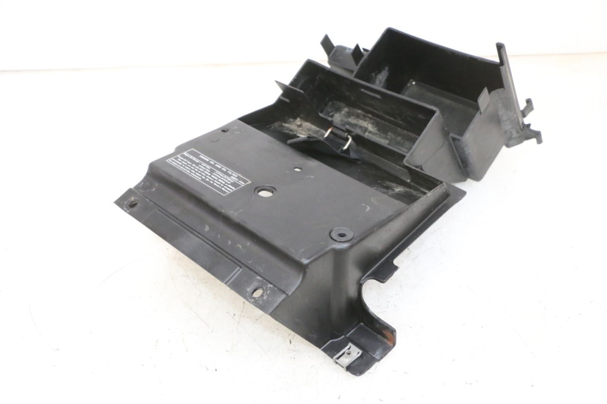 photo de CAJA BATERIA KAWASAKI ZR 7 750 (1999 - 2001) - Detalles de los puntos de fijación