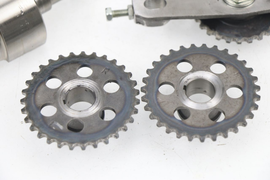 photo de SOPORTE MOTOR SUZUKI DR DJEBEL 600 (1985 - 1990)