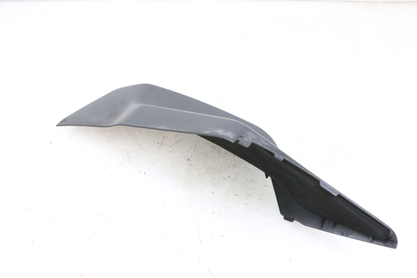 photo de BAJO CARENADO TRASERO DERECHA SUZUKI BURGMAN 650 (2013 - 2020)