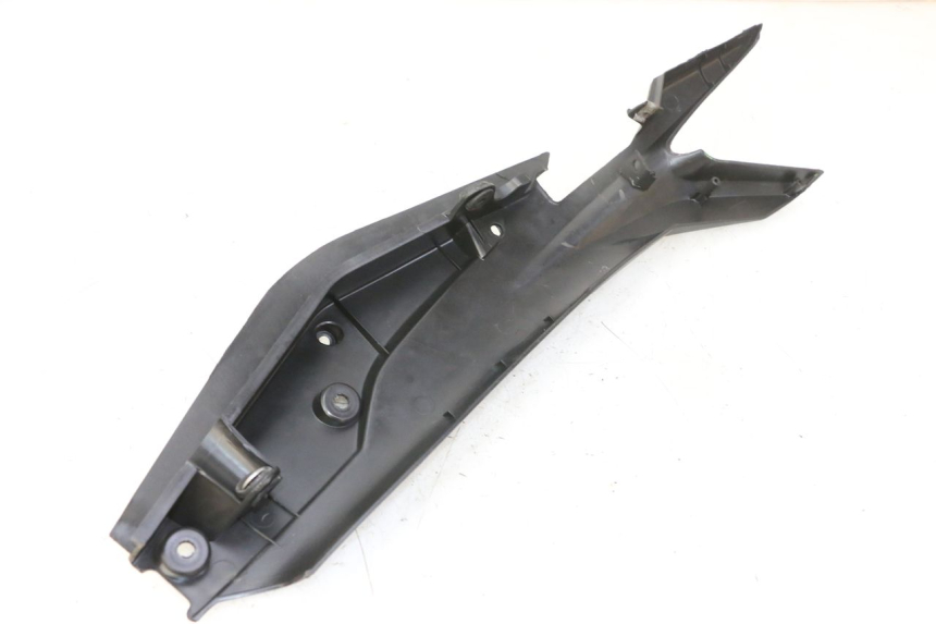 photo de BAJO CARENADO TRASERO DERECHA STAHO FH 50 (2018 - 2019)