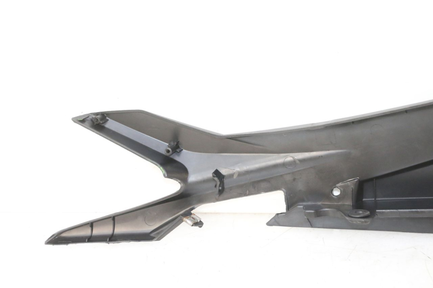 photo de BAJO CARENADO TRASERO DERECHA STAHO FH 50 (2018 - 2019)