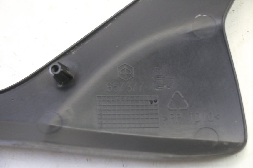 photo de BAJO CARENADO TRASERO DERECHA PIAGGIO MP3 HPE 310 (2024 - 2025)
