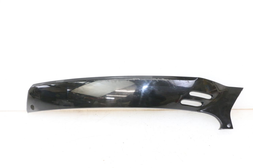 photo de BAJO CARENADO TRASERO DERECHA PIAGGIO VESPA GRANTURISMO 200 (2004 - 2005)