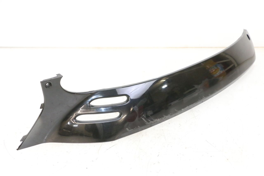 photo de BAJO CARENADO TRASERO DERECHA PIAGGIO VESPA GRANTURISMO 200 (2004 - 2005)