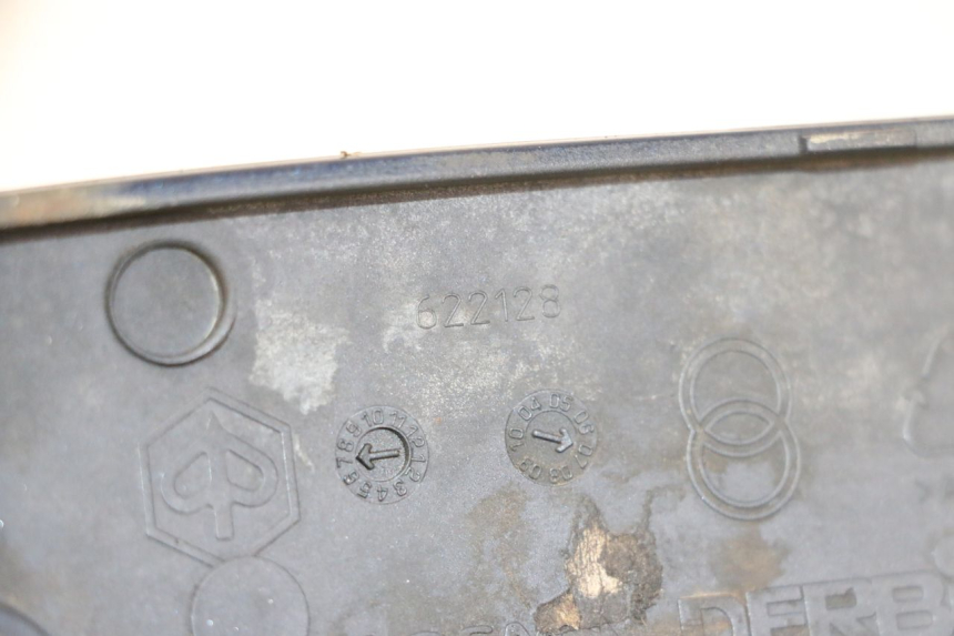photo de BAJO CARENADO TRASERO DERECHA PIAGGIO VESPA LX 150 (2005 - 2013)