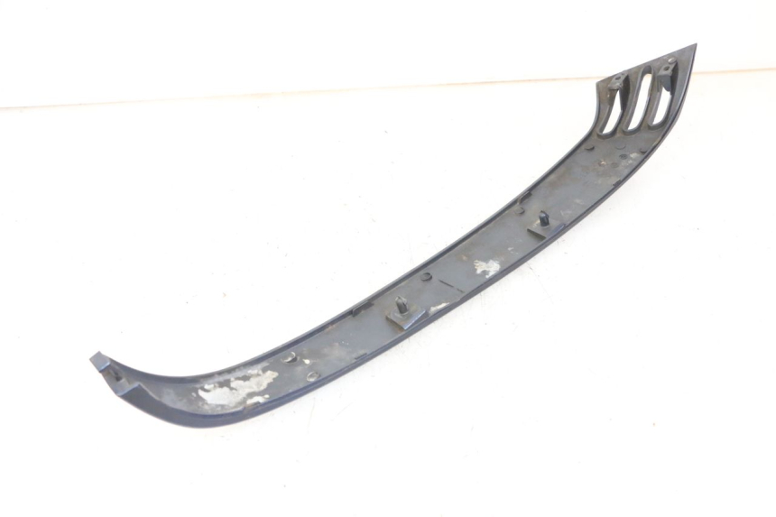 photo de BAJO CARENADO TRASERO DERECHA PIAGGIO VESPA LX 150 (2005 - 2013)