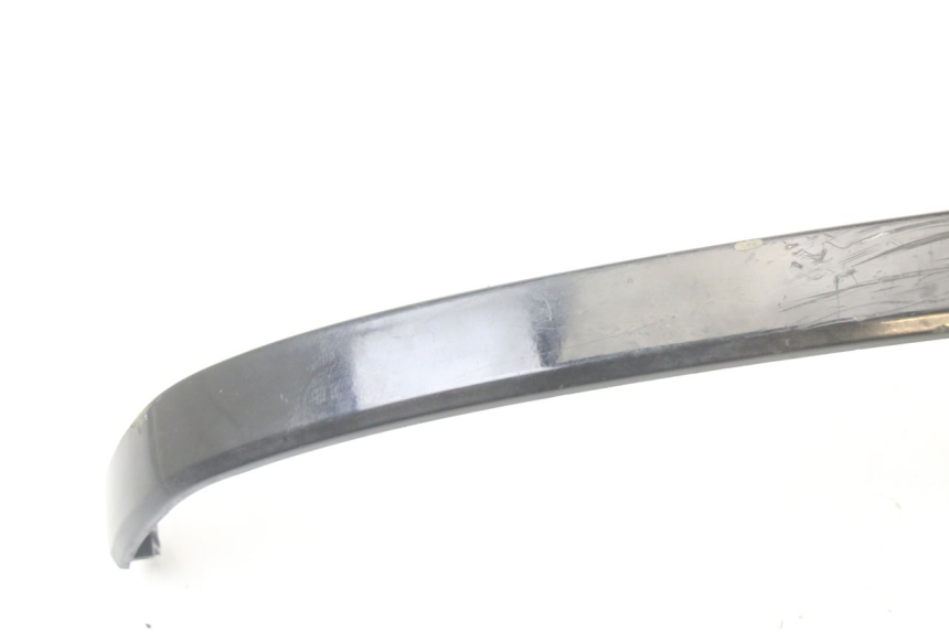 photo de FALDóN LATERAL TRASERO DERECHO PIAGGIO VESPA LX 2T 50 (2005 - 2013)
