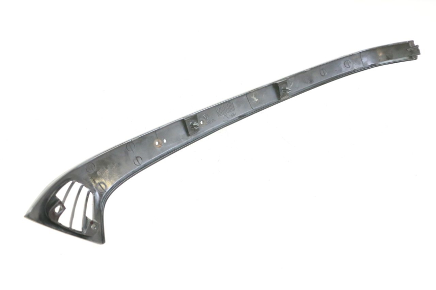 photo de FALDóN LATERAL TRASERO DERECHO PIAGGIO VESPA S 2T 50 (2007 - 2014)