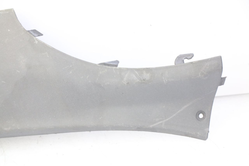photo de FALDóN LATERAL TRASERO DERECHO PIAGGIO X9 EVOLUTION 500 (2003 - 2005)