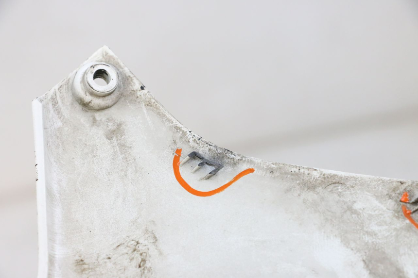 photo de BAJO CARENADO TRASERO DERECHA PIAGGIO VESPA GTS SUPER IE 125 (2009 - 2016) - Zoom estado de uso