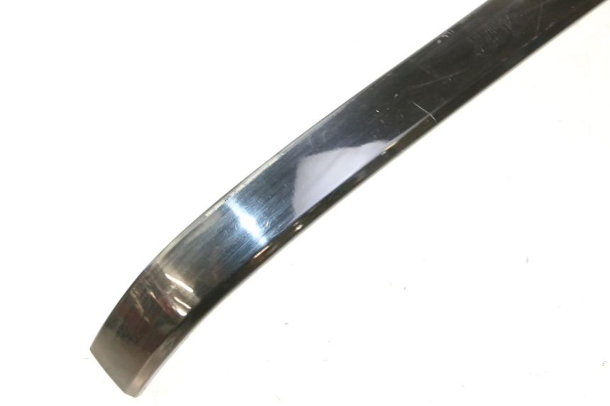 photo de FALDóN LATERAL TRASERO DERECHO PIAGGIO VESPA S 2T 50 (2007 - 2014) - Detalle de la pieza