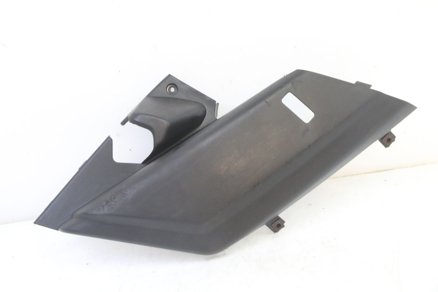 photo de BAJO CARENADO TRASERO DERECHA YAMAHA XMAX X-MAX 125 (2006 - 2009)