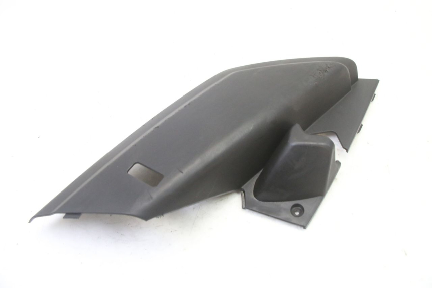 photo de BAJO CARENADO TRASERO DERECHA YAMAHA XMAX X-MAX 125 (2006 - 2009)