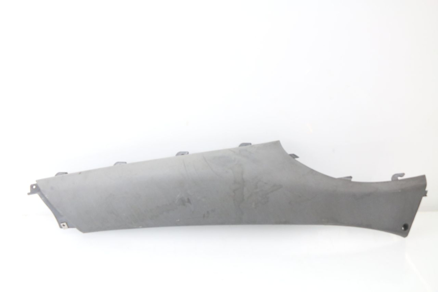 photo de FALDóN LATERAL TRASERO DERECHO PIAGGIO X9 125 (2000 - 2003)