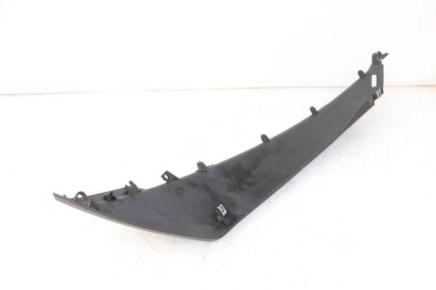 photo de BAJO CARENADO TRASERO IZQUIERDA QUADRO 4 4D 350 (2015 - 2018)