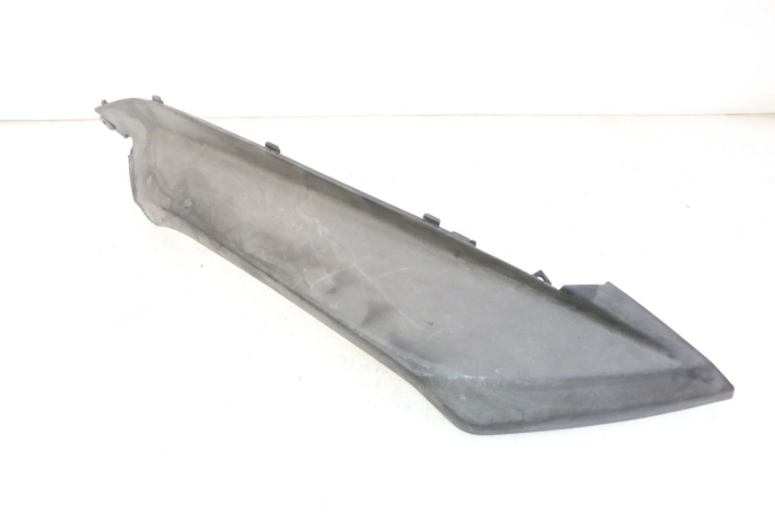 photo de BAJO CARENADO TRASERO IZQUIERDA QUADRO 4 4D 350 (2015 - 2018)