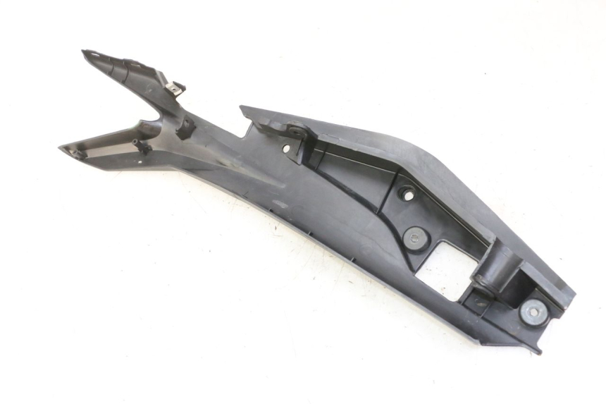 photo de BAJO CARENADO TRASERO IZQUIERDA STAHO FH 50 (2018 - 2019)