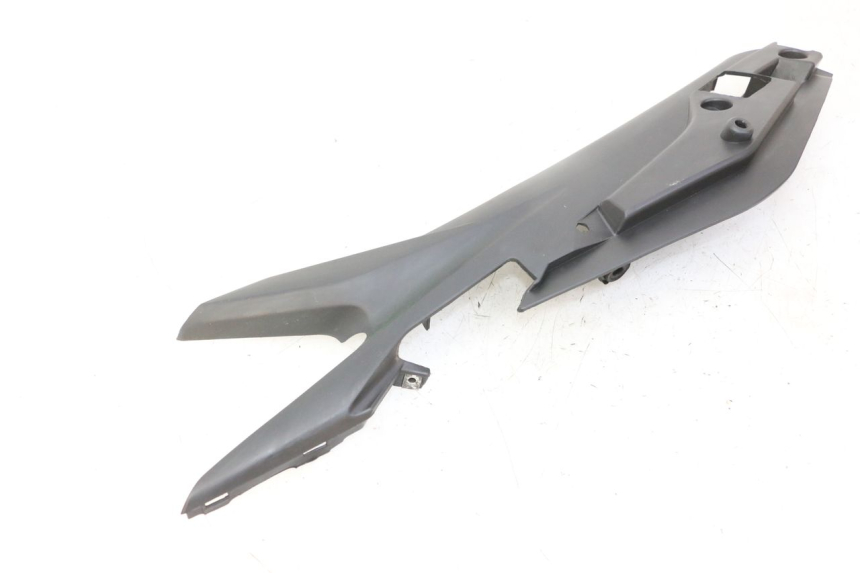 photo de BAJO CARENADO TRASERO IZQUIERDA STAHO FH 50 (2018 - 2019)