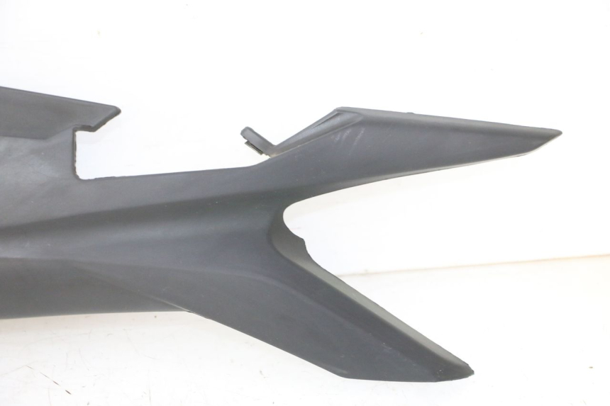 photo de BAJO CARENADO TRASERO IZQUIERDA STAHO FH 50 (2018 - 2019)